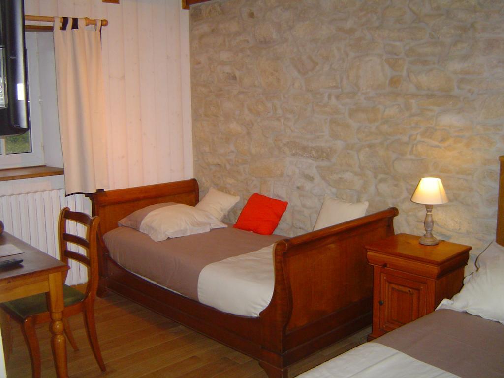 Oudoty Bed & Breakfast Kerlouan Oda fotoğraf